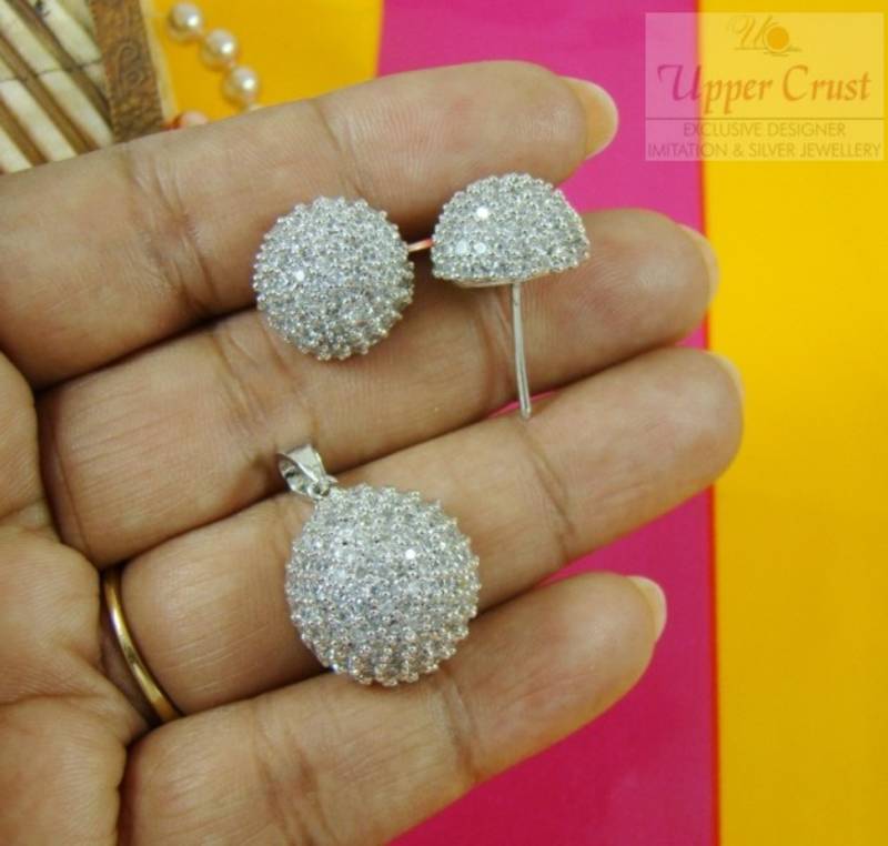 Cluster Round Everyday Wearable Earring Pendent Set