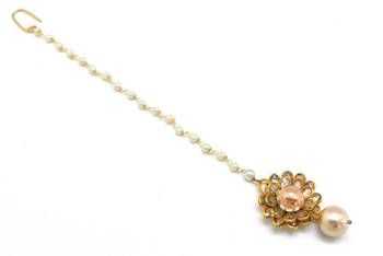 Flower Style Exclusive Cute Maang Tikka 1