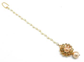 Flower Style Exclusive Cute Maang Tikka 3