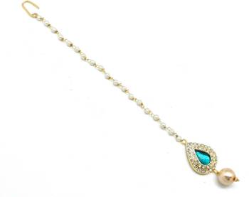 Pear Shape Small Size Maang Tikka Decorated With Crystal 1