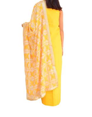 Giftpiper Handembroidered Phulkari Suit In Cotton Silk  Yellow & White 2