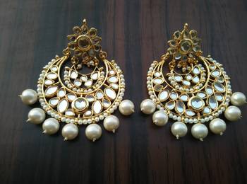 Inayat Kundan chandbali 1