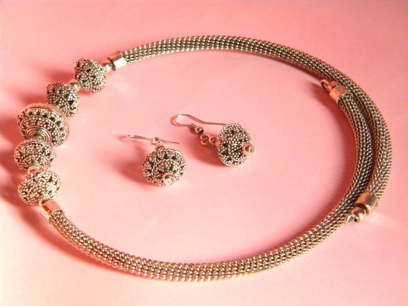 silver colour ethnic set