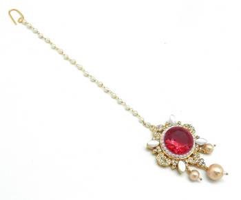 Rajwdi Style Big Stone Maang Tikka Decorated With Crystal 1