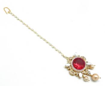 Rajwdi Style Big Stone Maang Tikka Decorated With Crystal 2
