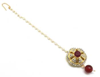Wheel Shape Maang Tikka Decorated With Crystal 2