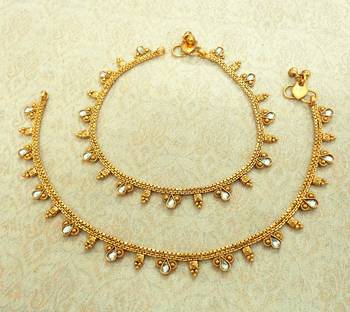 White kundan kundan anklets 1