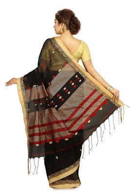 Black hand woven silk cotton saree with blouse 3