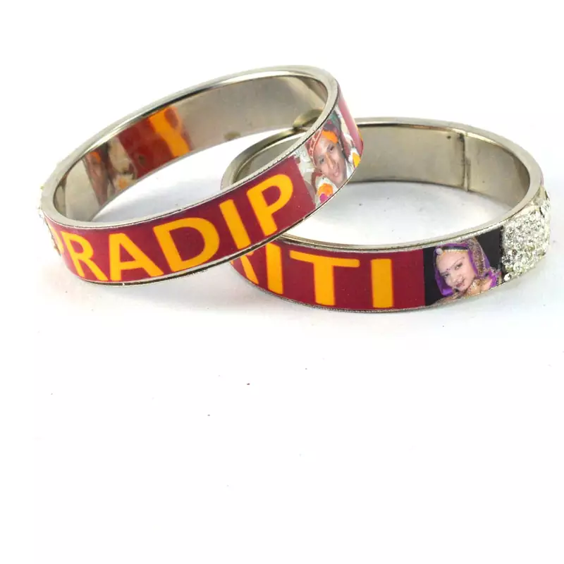 Print Your Photo And Name On Bangles
