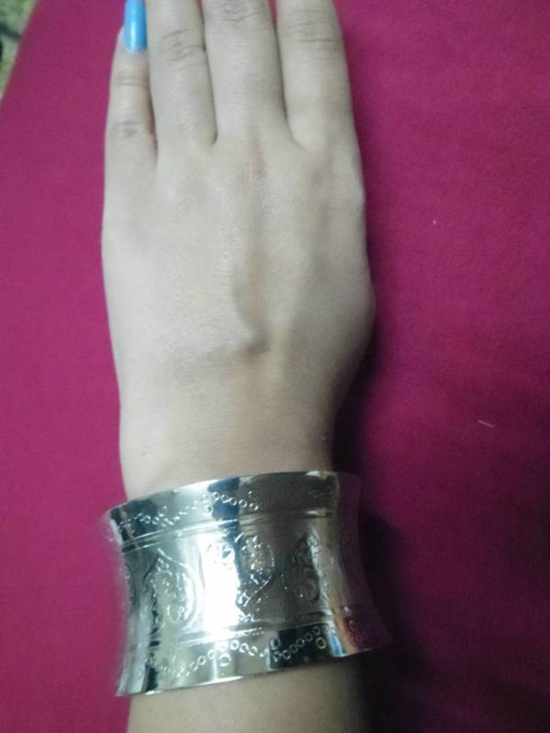 Trendy silver kada