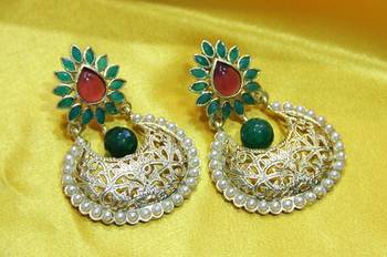 Multicolor pearl earrings 1