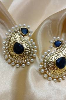Multicolor pearl earrings