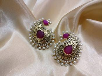 Multicolor pearl earrings 1