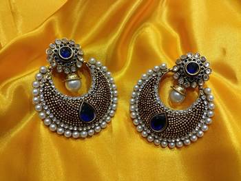 Multicolor pearl earrings 1