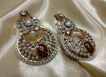 Multicolor pearl earrings 1
