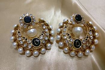 Multicolor pearl earrings 1
