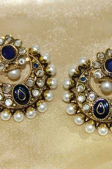 Multicolor pearl earrings