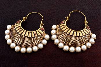 Multicolor pearl earrings 1