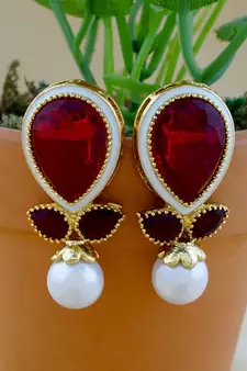 Multicolor pearl earrings
