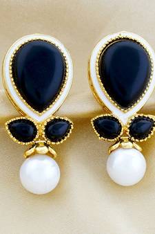 Multicolor pearl earrings