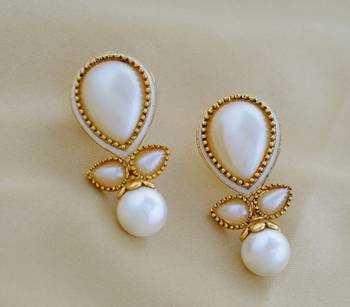 Multicolor pearl earrings 1
