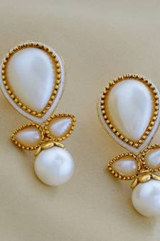 Multicolor pearl earrings