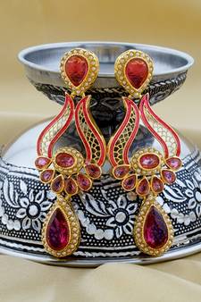 Multicolor pearl earrings