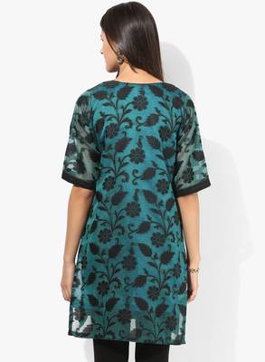 Green woven net stitched kurtis 3