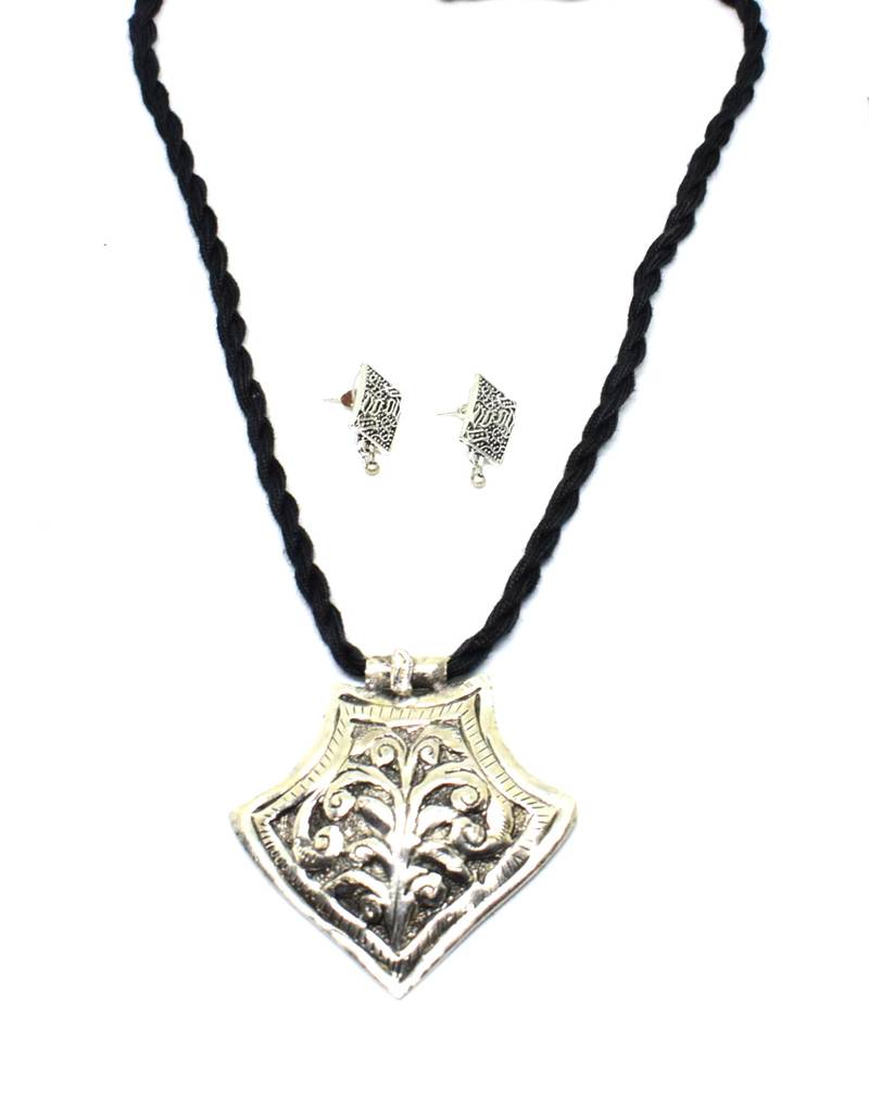 Threaded German Silver Necklace Set Black Pattern 10 Richa Pandey