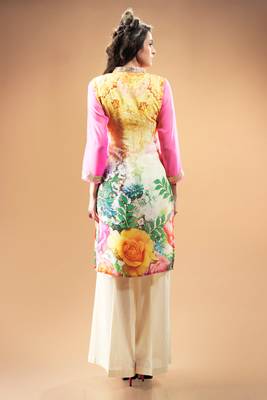 Multi colour Georgette Kurti Comprising Allover Floral Prints 3
