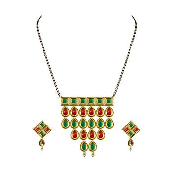 Golden Kundun Stud Gold Platted Brass Mangalsutra 1