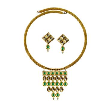Golden Kundun Stud Gold Platted Brass Hasli Necklace 1