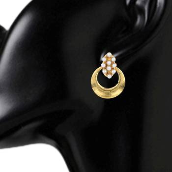 Kundans Indian White Metal Alloy Dangler drop Earring for Women 2