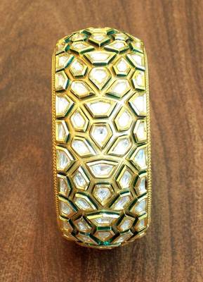 Antique golden kundan stone studded bracelet 2