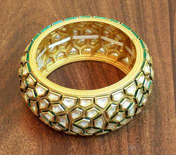 Antique golden kundan stone studded bracelet 3