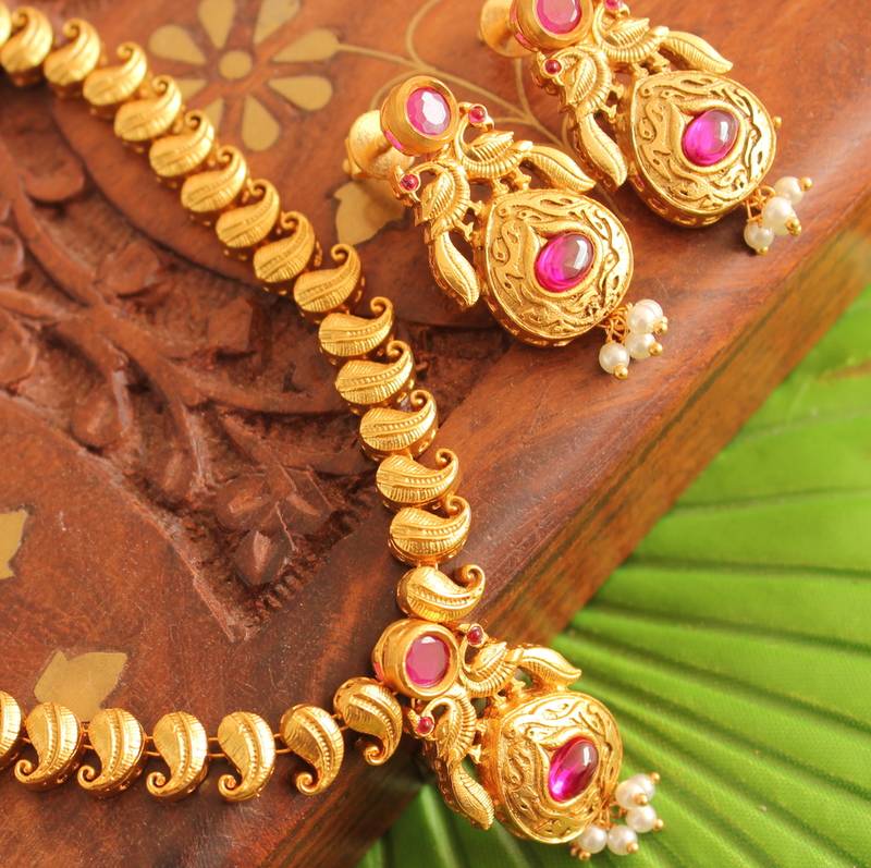 Awesome Matte Finish Ruby Peacock Mango Necklace With Screw Back Earrings