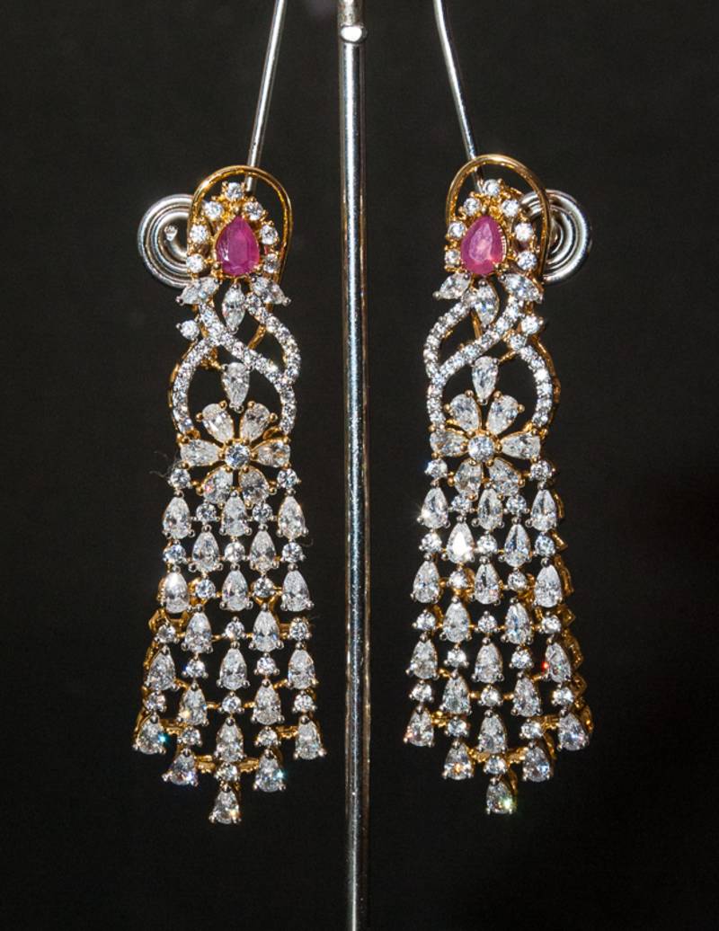 Elegant fine cz long dangler earring Elegant Elements 2315541