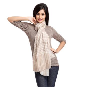 Off White And Buff Brown Plaid Viscose Stole With A Small Fringe 1