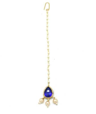 Single Stone Maang Tikka With Pearl Drops 3