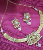 Gold pearl necklace-sets