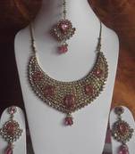 bridal collection kundan necklace set with matching earrings and maang tika