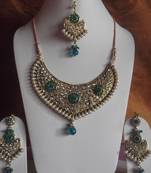 bridal collection necklace with maang tika and long earrings