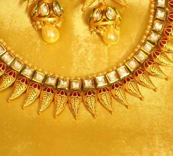 Kundan Meenakari Matt Finish Gold Look Necklace Set 2