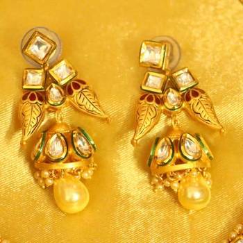 Kundan Meenakari Matt Finish Gold Look Necklace Set 3