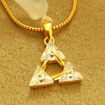 Traingle Shaped Trinity Pendant Set With Chain 2