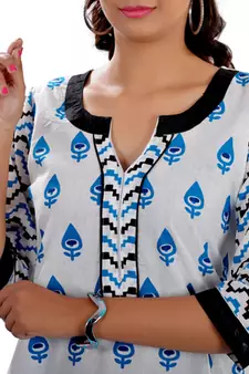 White Jaipuri Printed Cotton Casual Wear Kurti