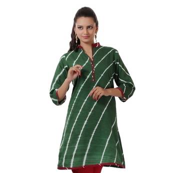 Green Hand Lehariya Design Casual Wear Cotton Kurti 1