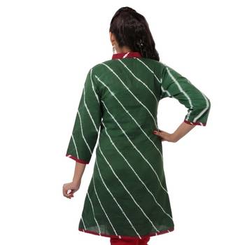 Green Hand Lehariya Design Casual Wear Cotton Kurti 2
