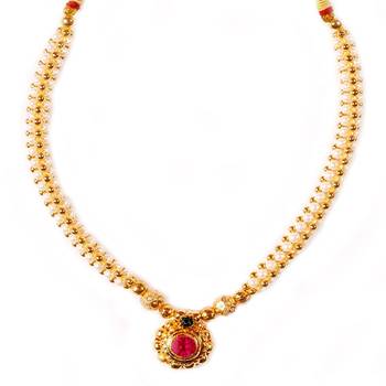 Kolhapuri Golden Moti Saaj Ghat Thushi Necklace With Earrings 2