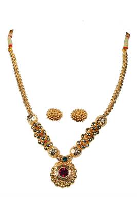 Kolhapuri Traditional Golden Thushi Necklace With Earrings 1